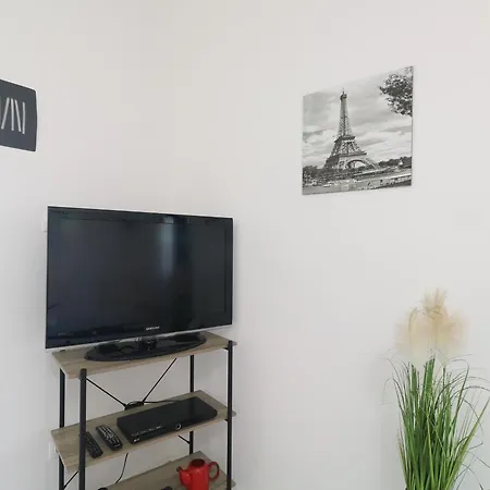 Apartment Black Or White