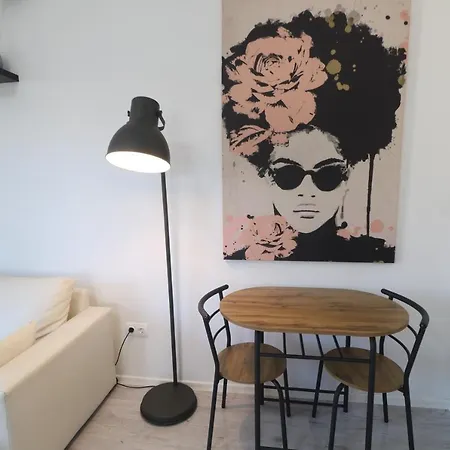 Black Or White Apartment Szeged